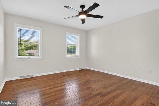 2620 VALLEY VIEW DR, Lancaster, PA 17601
