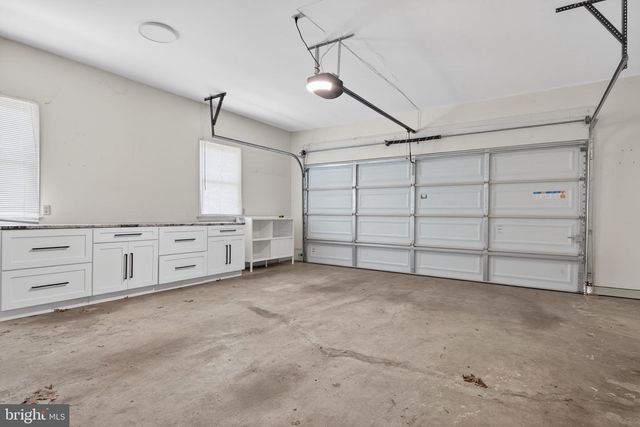 2620 VALLEY VIEW DR, Lancaster, PA 17601