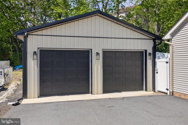 2620 VALLEY VIEW DR, Lancaster, PA 17601