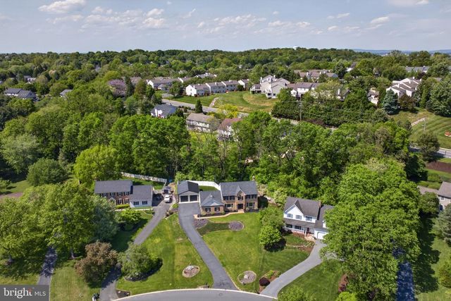 2620 VALLEY VIEW DR, Lancaster, PA 17601