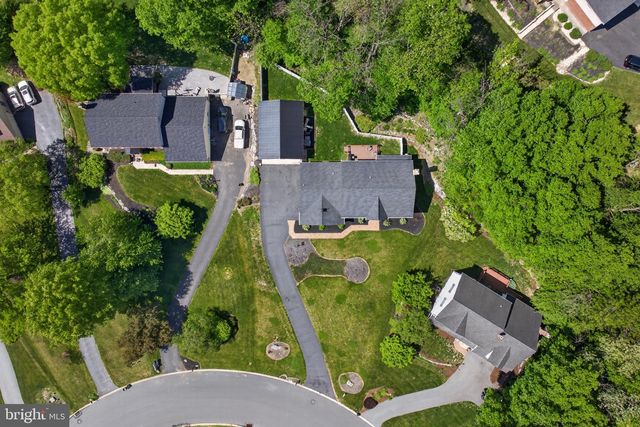 2620 VALLEY VIEW DR, Lancaster, PA 17601