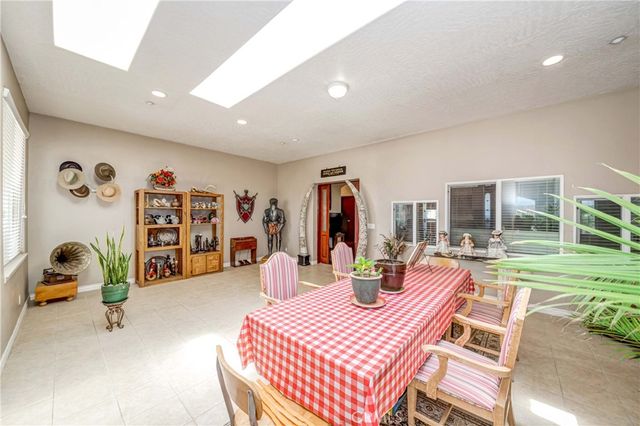 3789 Luna Road, Phelan, CA 92371