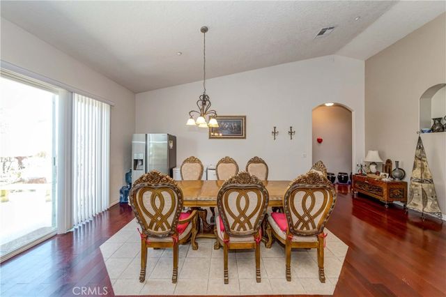 3789 Luna Road, Phelan, CA 92371