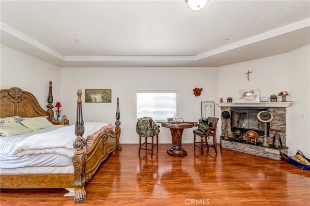 3789 Luna Road, Phelan, CA 92371