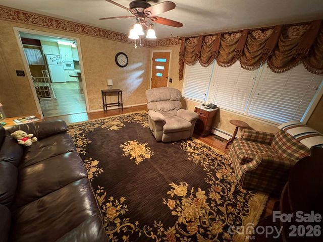 730 Harris Avenue NW, Valdese, NC 28690