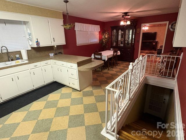 730 Harris Avenue NW, Valdese, NC 28690