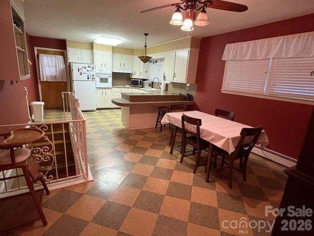 730 Harris Avenue NW, Valdese, NC 28690