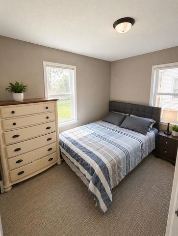 1712 Arlington Avenue E, Saint Paul, MN 55106