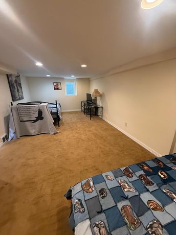 1712 Arlington Avenue E, Saint Paul, MN 55106