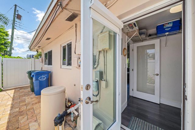 3291-3293 NE 18th Terrace 1-2, Oakland Park, FL 33306