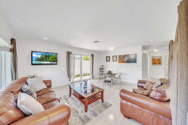 3291-3293 NE 18th Terrace 1-2, Oakland Park, FL 33306