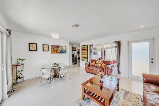 3291-3293 NE 18th Terrace 1-2, Oakland Park, FL 33306