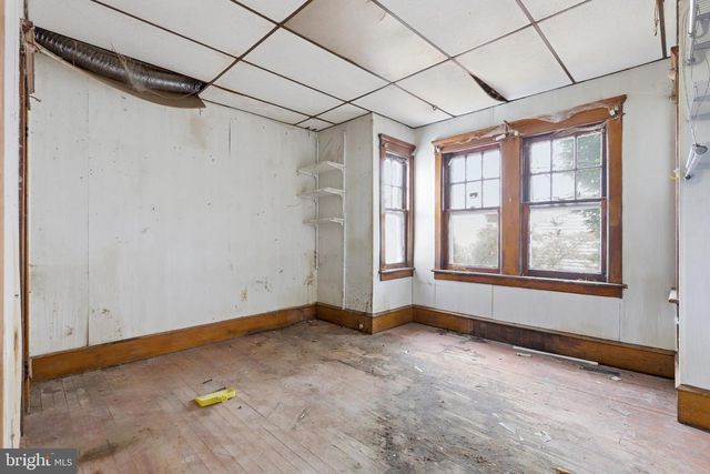 431 ALBANY AVE, Haddon Township, NJ 08108
