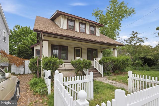 431 ALBANY AVE, Haddon Township, NJ 08108