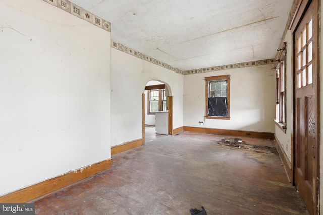 431 ALBANY AVE, Haddon Township, NJ 08108