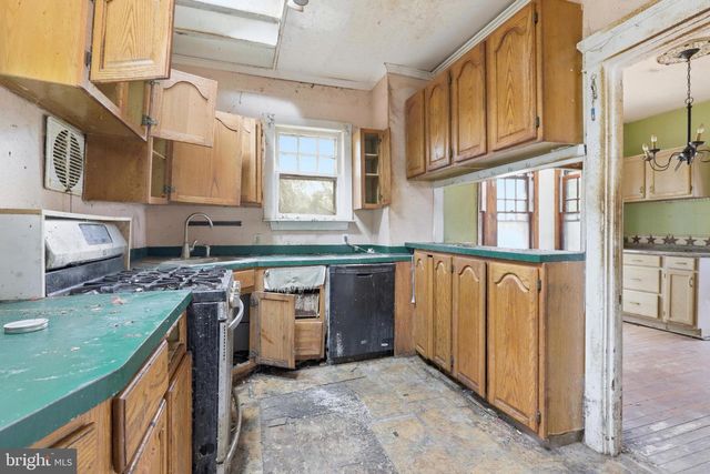 431 ALBANY AVE, Haddon Township, NJ 08108