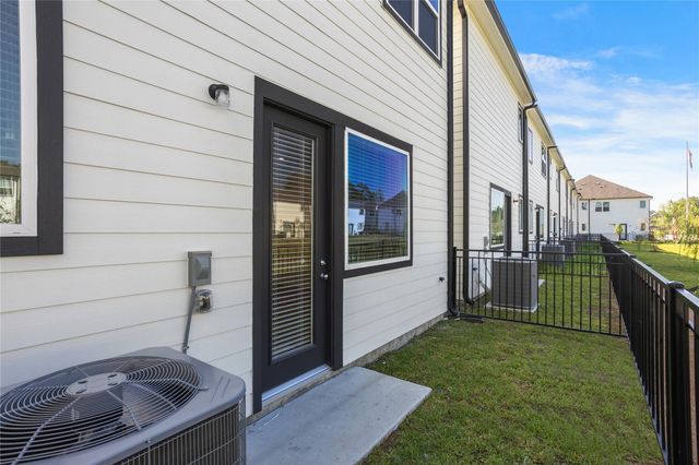 5923 Jasper Jones Way, Houston, TX 77091