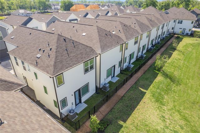 5923 Jasper Jones Way, Houston, TX 77091