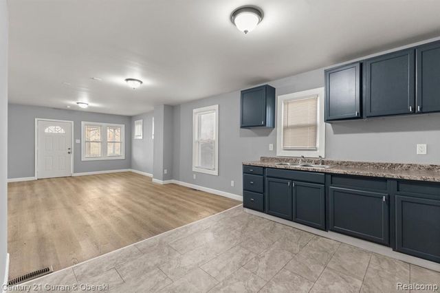 15840 Dexter Avenue, Detroit, MI 48238