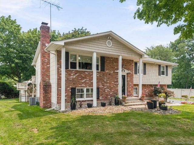 25 Preakness Lane, New City, NY 10956
