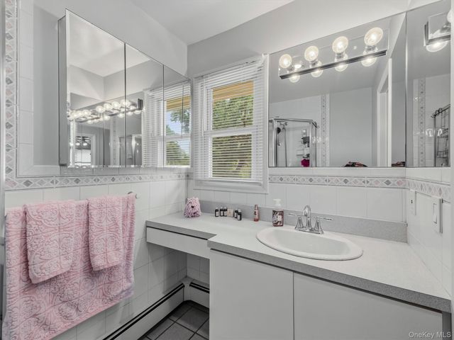 25 Preakness Lane, New City, NY 10956
