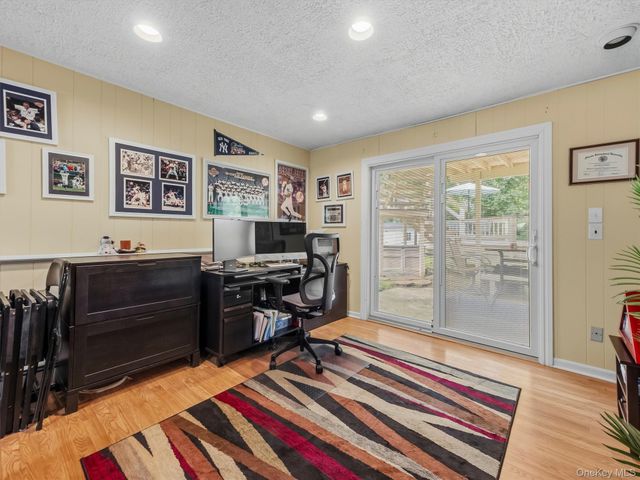 25 Preakness Lane, New City, NY 10956