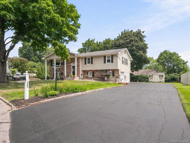 25 Preakness Lane, New City, NY 10956