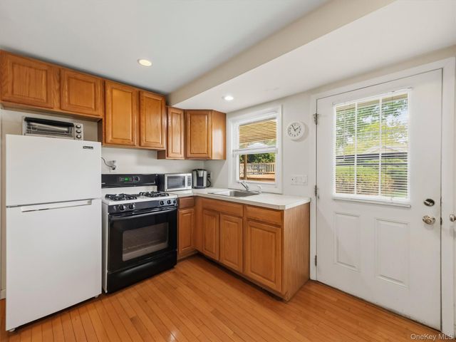 25 Preakness Lane, New City, NY 10956