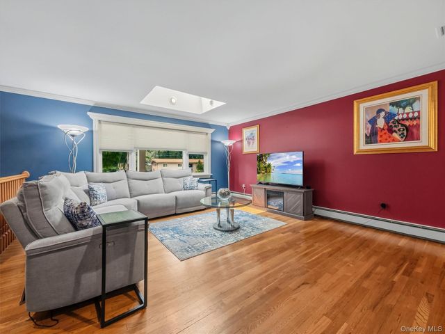 25 Preakness Lane, New City, NY 10956