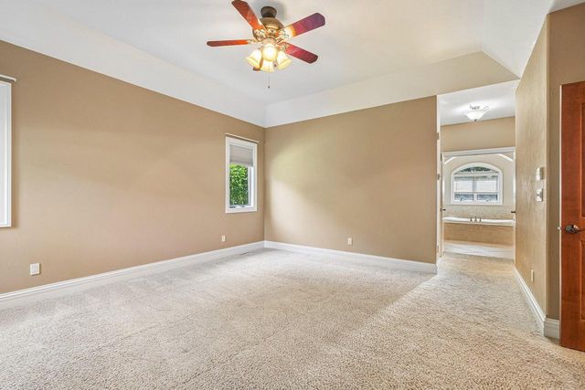 N48W25237 Aberdeen DRIVE, Pewaukee, WI 53072