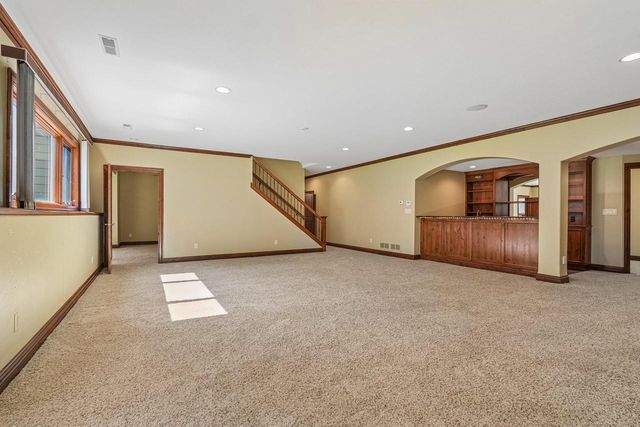 N48W25237 Aberdeen DRIVE, Pewaukee, WI 53072
