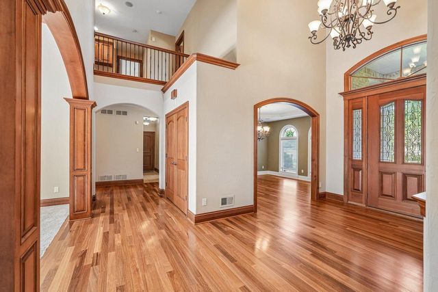 N48W25237 Aberdeen DRIVE, Pewaukee, WI 53072