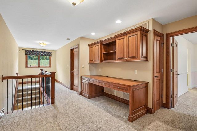 N48W25237 Aberdeen DRIVE, Pewaukee, WI 53072