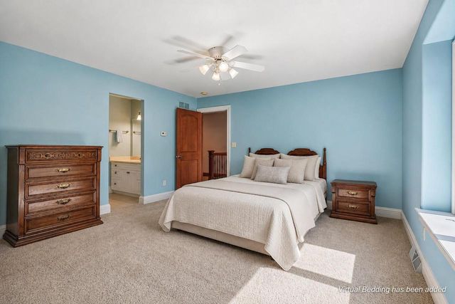 N48W25237 Aberdeen DRIVE, Pewaukee, WI 53072