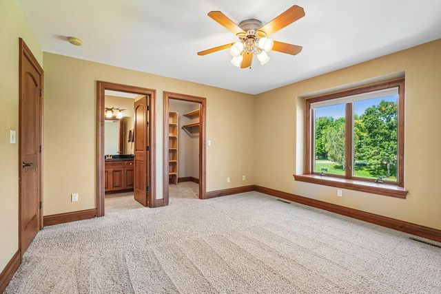 N48W25237 Aberdeen DRIVE, Pewaukee, WI 53072