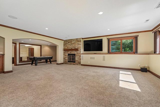 N48W25237 Aberdeen DRIVE, Pewaukee, WI 53072