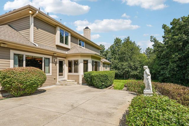 N48W25237 Aberdeen DRIVE, Pewaukee, WI 53072