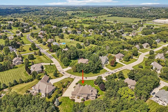 N48W25237 Aberdeen DRIVE, Pewaukee, WI 53072