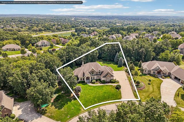 N48W25237 Aberdeen DRIVE, Pewaukee, WI 53072