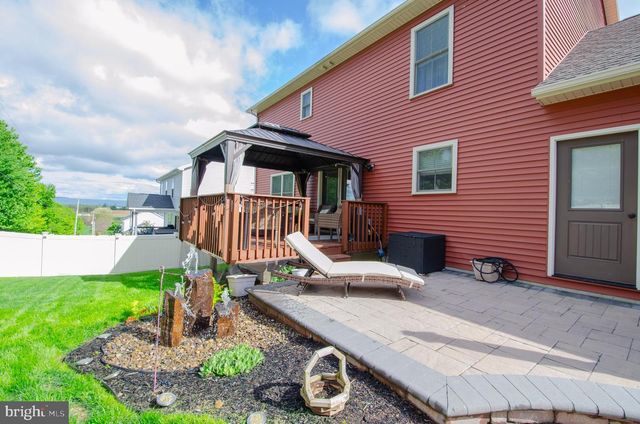 202 FEATHER DR, Shippensburg, PA 17257