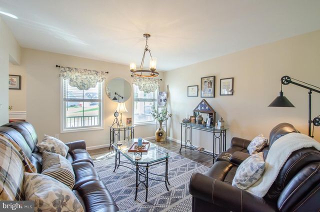 202 FEATHER DR, Shippensburg, PA 17257