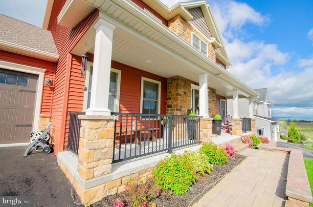 202 FEATHER DR, Shippensburg, PA 17257