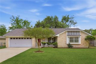 1500 Austin Avenue, College Station, TX 77845