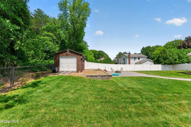 60 Denison Road, Colonie, NY 12309