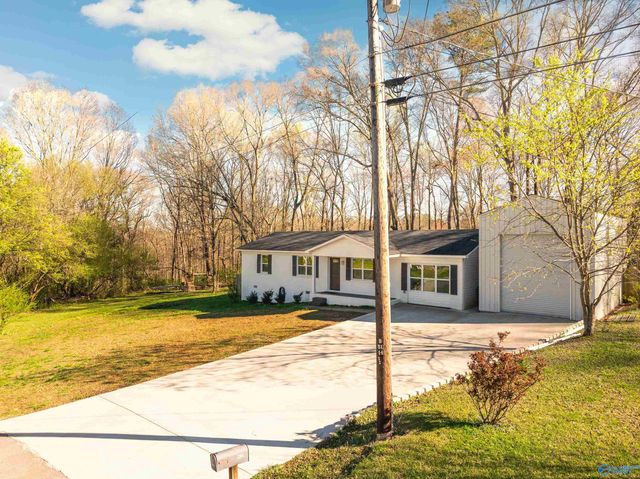 206 Rolling Hills Drive, Arab, AL 35016