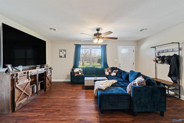 206 Rolling Hills Drive, Arab, AL 35016