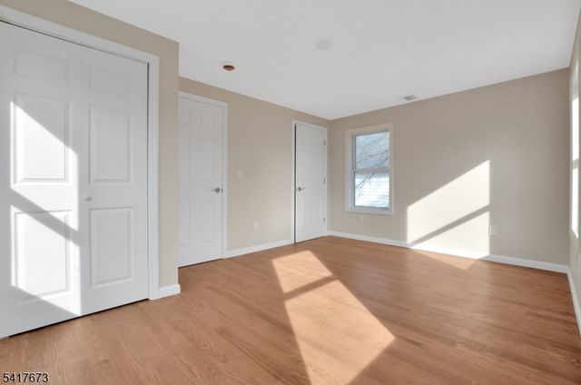 24 John St, Helmetta Boro, NJ 08828