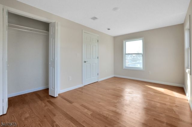 24 John St, Helmetta Boro, NJ 08828