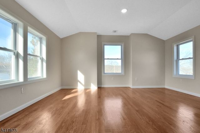 24 John St, Helmetta Boro, NJ 08828