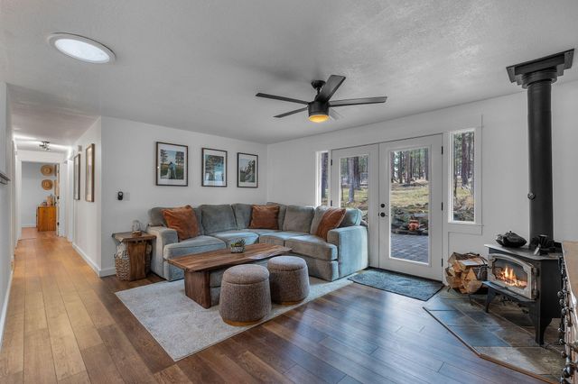 60140 Agate Road, Bend, OR 97702